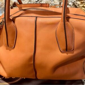 Tod's Tan Leather Tote